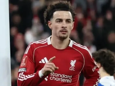 Curtis Jones đình trệ gia hạn với Liverpool, Inter Milan lập tức nhập cuộc