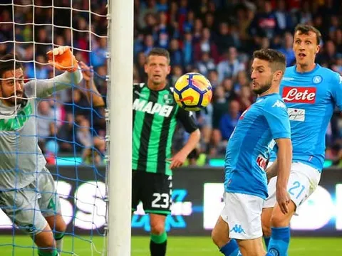 23h00 ngày 31/3, Sassuolo vs Napoli: Được đá trước rồi đấy Sarri