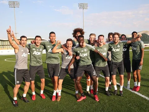 Derby Manchester phiên bản hài hước: Đội nào xứng danh 'vua hề'?