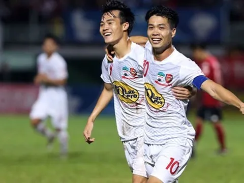 Điểm tin bóng đá Việt Nam tối 21/05: Công Phượng đang hy sinh cho Văn Toàn