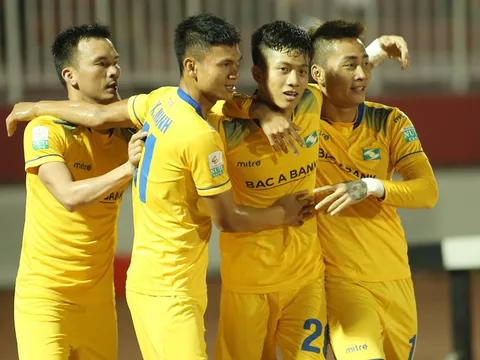 TRỰC TIẾP Vòng 20, SLNA vs HAGL 3-1:( KT) Xuân Trường, Công Phượng trắng tay rời thành Vinh