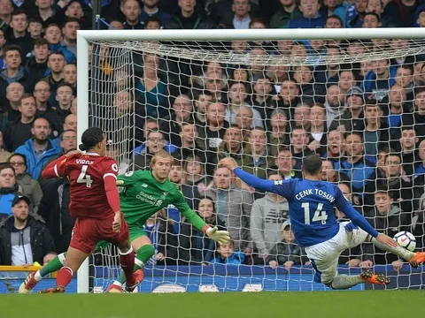 Mohamed Salah vắng mặt, Liverpool hút chết trên Goodison Park