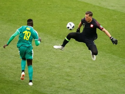 HLV ĐT Ba Lan: "Bàn thắng thứ 2 của Senegal thật nực cười"