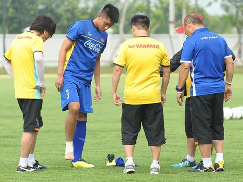 Điểm tin bóng đá Việt Nam sáng 01/08: Trọng Đại dính chấn thương