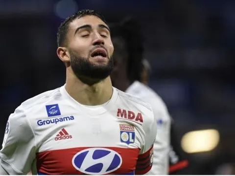 Tiết lộ: Fekir đã chọn xong số áo ở Liverpool nhưng đầu hàng trước kiểu làm giá của Lyon