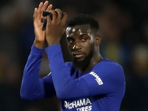 'Bom xịt' của Chelsea gật đầu với Milan