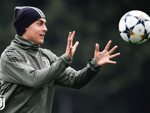 Bị treo giò, Dybala vẫn hỗ trợ đồng đội tập luyện