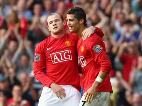Đội hình xuất chúng nhất của Man United trong 10 năm qua: Song sát CR7 + R10