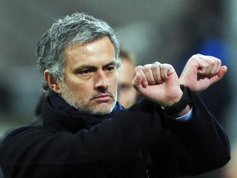 4 vấn đề Mourinho cần giải quyết để đưa Man Utd trở lại đỉnh cao