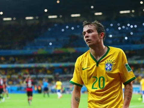 Hụt Golovin, Chelsea gây sốc khi nhắm mua sao Brazil