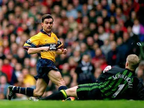 Kí ức của HLV Wenger ở Old Trafford: Từ đỉnh cao đến vực sâu