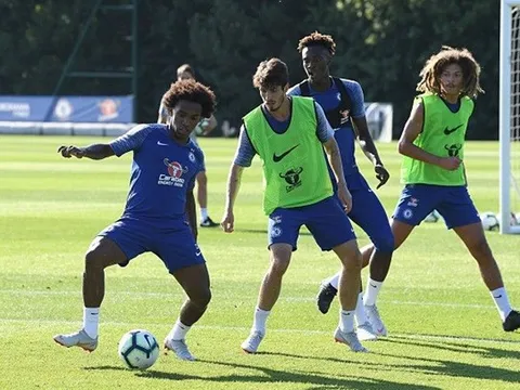 Mục tiêu 75 triệu euro của MU trở lại tập luyện cùng Chelsea