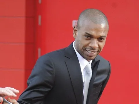 Zidane, Henry và đồng đội đánh bại đội bóng của HLV Wenger