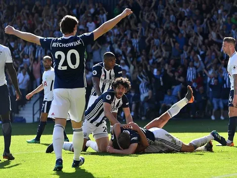 West Brom ăn mừng điên cuồng khi sống lại hi vọng trụ hạng