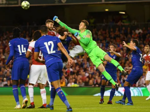 5 điểm nhấn Arsenal 1-1 Chelsea (Pen 6-5): Cech tuyên chiến; 'Người nhện' trẻ 1m98