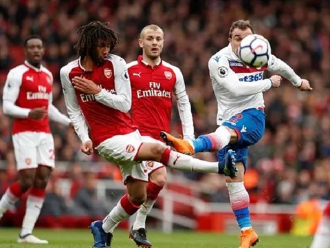 5 điểm nhấn Arsenal 3-0 Stoke City: Toan tính suýt hại Wenger