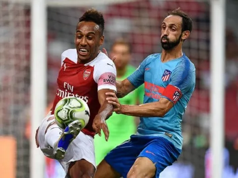 5 điểm nhấn Atletico Madrid 1-1 Arsenal: Emery đem 4-4-2 trở lại, phát hiện ra "ngọc quý"