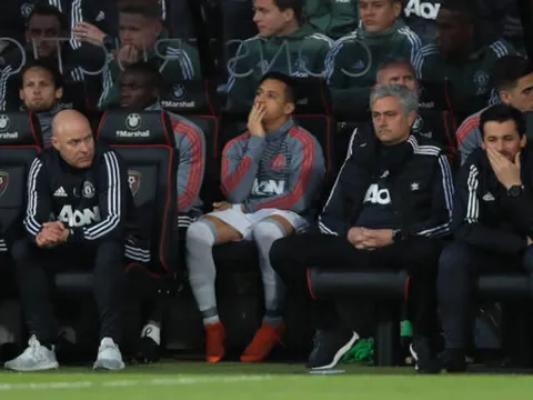 5 điểm nhấn Bournemouth 0-2 Man United: Herrera ngày hôm qua; Đáng lo cho Sanchez