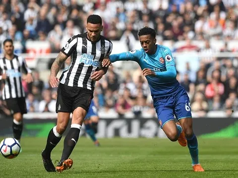 5 điểm nhấn Newcastle 2-1 Arsenal: Ngày Wenger "buông súng"
