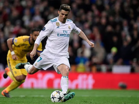 5 điểm nhấn Real Madrid 1-3 Juventus: Messi thua xa Ronaldo về bản lĩnh