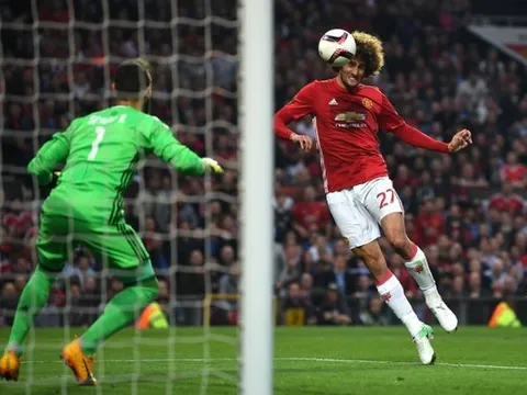 5 điểm nhấn sau trận Man United - Celta Vigo: Giá trị của Fellaini, 'Thần rùa' là của Quỷ đỏ