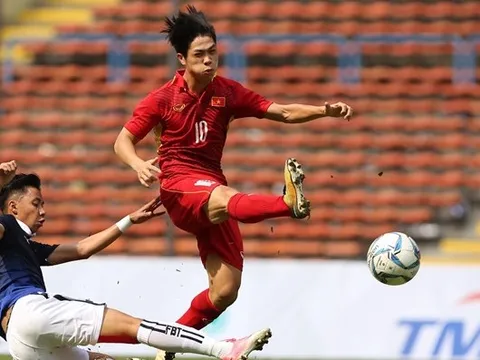 5 điểm nhấn U22 Việt Nam 4-1 U22 Campuchia: Công Phượng xứng danh "Messi Việt Nam"
