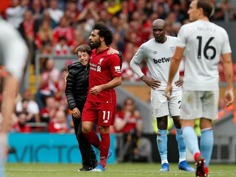 'Bơ' fan hâm mộ, Salah sắp sửa bị mời lên đồn