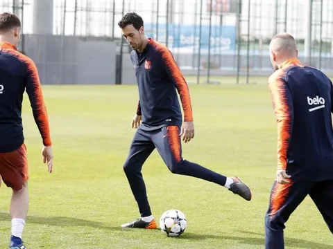 Sergio Busquets trở lại tập luyện trước đại chiến với AS Roma