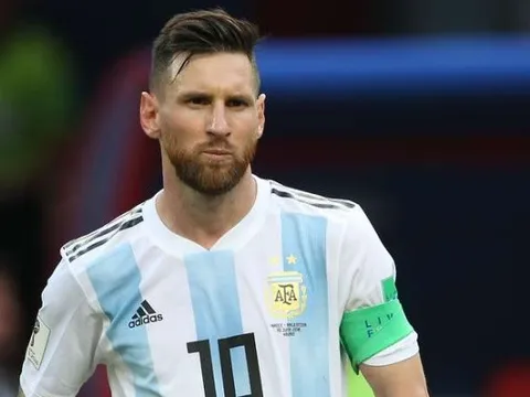 Tevez nói lời thẳng thắn về Messi sau kì World Cup thất bại