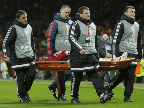 Gồng mình thể hiện, Courtois và Navas cạnh tranh suất bắt chính trận Siêu cúp