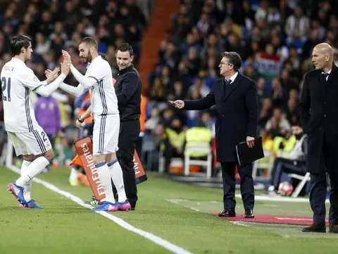 Aleix Vidal, Mascherano trở lại sung sức sau chấn thương