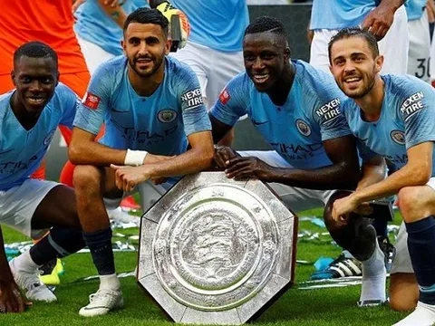 'Chết cười' với màn ra mắt ngắn nhất lịch sử của tân binh Man City