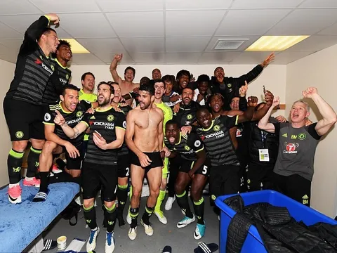 Chùm ảnh Chelsea ăn mừng chức vô địch