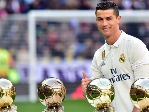 8 năm trước, Ronaldo rời M.U tới Real Madrid và phần còn lại là lịch sử