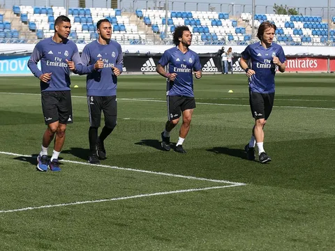 Sao Futsal Barca gặp gỡ khách mời của trận tranh cúp Joan Gamper