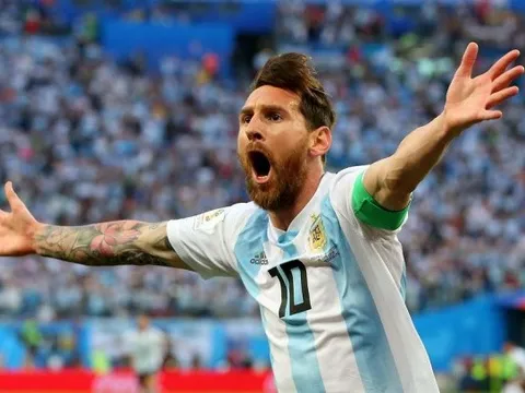 Ferdinand chỉ ra điểm khác biệt của Messi trong trận đấu với Nigeria