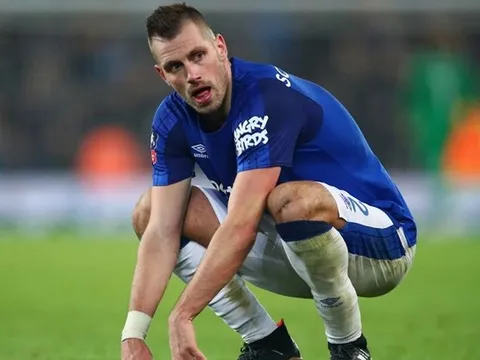 Có trận hòa thất vọng, fan Everton đòi "tống khứ" cái tên này