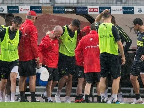 NÓNG: Granit Xhaka dính chấn thương, có nguy cơ lỡ World Cup
