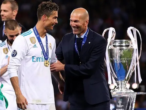 Nhà báo Tây Ban Nha tiết lộ lý do khiến Zidane và Ronaldo rời Real