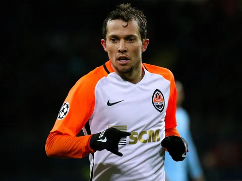 AC Milan đã gặp gỡ người đại diện, Bernard sắp cập bến Serie A