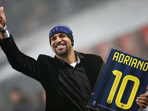 'Hoàng đế' Adriano tự sát ở quê nhà