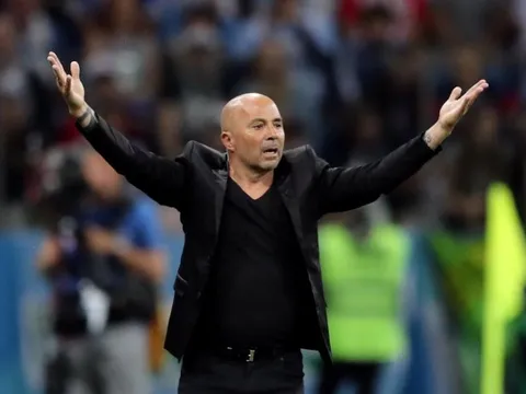 AFA đính chính về việc Sampaoli mất tiếng nói tại Argentina