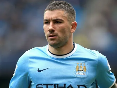 Aleksandar Kolarov từng chơi rất hay cho Man City