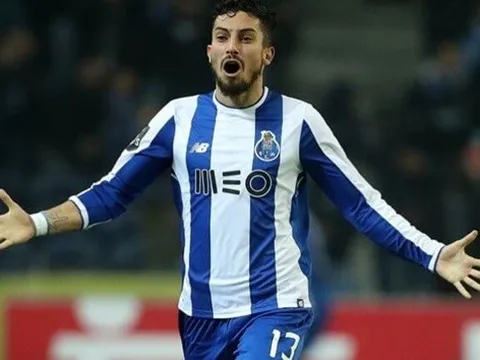 Chelsea và Liverpool giành giựt hậu vệ Brazil, chốt giá 35 triệu bảng