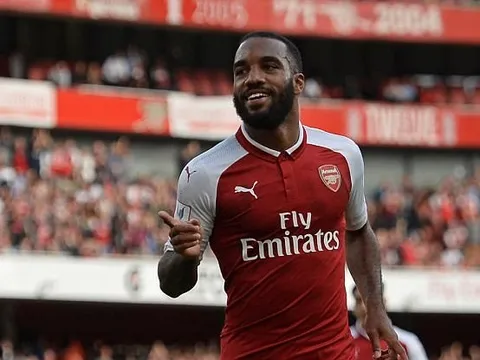Alexandre Lacazette: Sát thủ và định mệnh 10 năm với Arsenal
