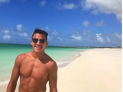 Đến PSG, Sanchez hưởng lương cao ngất ngưởng