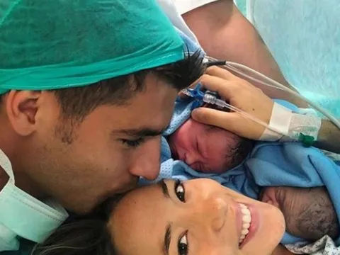 Morata viết tâm thư xúc động chào đón cặp song sinh