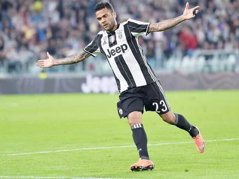 Alves gửi thông điệp gì tới Barca trước giờ tái ngộ?