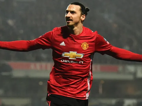 Ấn định thời điểm Ibrahimovic ký hợp đồng với Man Utd
