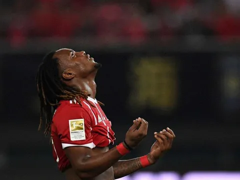 Ancelotti nói gì về tin đồn Sanches sang Chelsea?